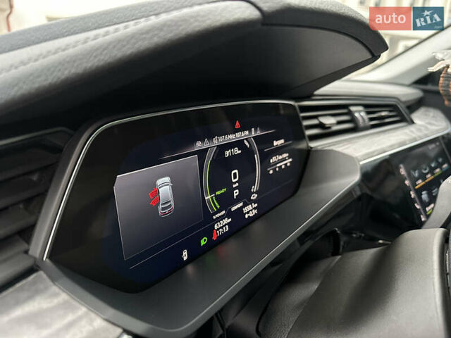 Сірий Ауді E-Tron, об'ємом двигуна 0 л та пробігом 80 тис. км за 39900 $, фото 39 на Automoto.ua