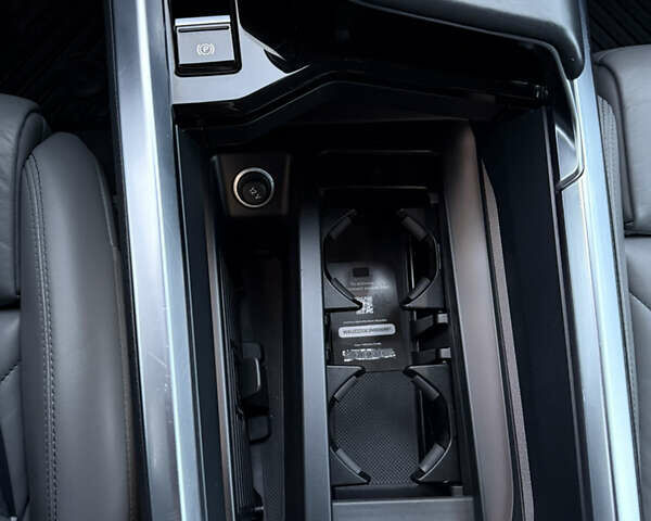 Серый Ауди E-Tron, объемом двигателя 0 л и пробегом 197 тыс. км за 23900 $, фото 33 на Automoto.ua