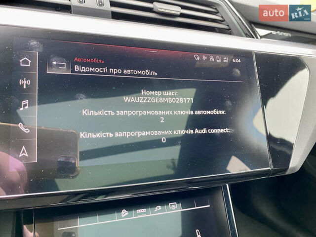 Серый Ауди E-Tron, объемом двигателя 0 л и пробегом 126 тыс. км за 34995 $, фото 35 на Automoto.ua