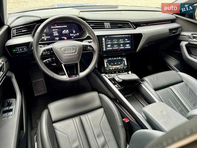 Серый Ауди E-Tron, объемом двигателя 0 л и пробегом 31 тыс. км за 46500 $, фото 43 на Automoto.ua