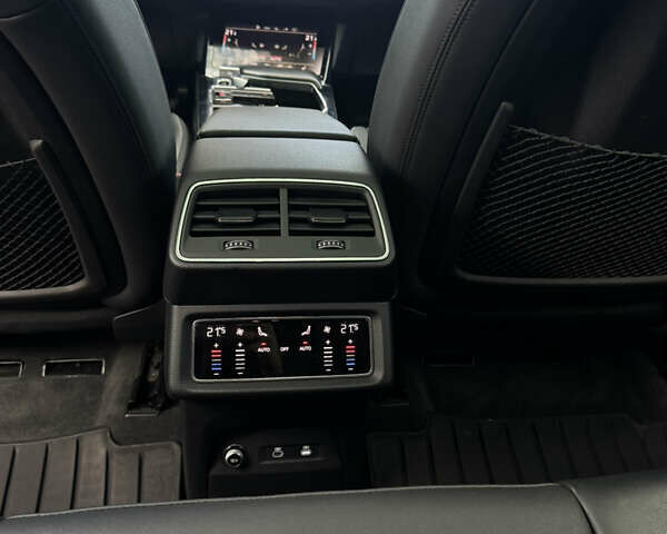 Серый Ауди E-Tron, объемом двигателя 0 л и пробегом 145 тыс. км за 29500 $, фото 71 на Automoto.ua