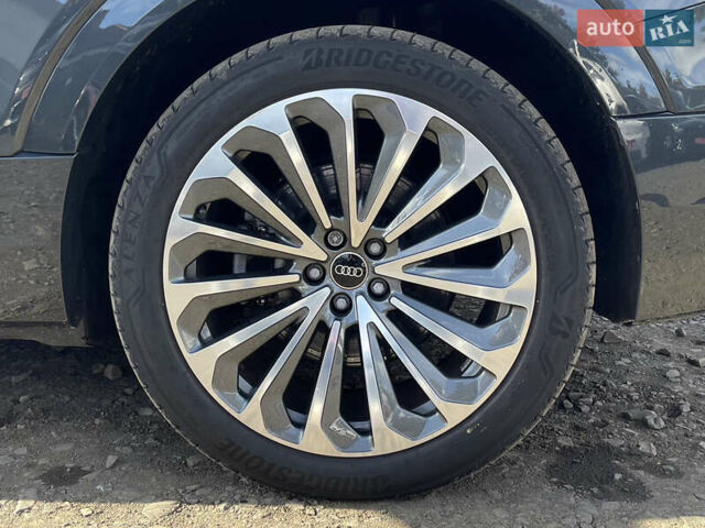 Серый Ауди E-Tron, объемом двигателя 0 л и пробегом 32 тыс. км за 42131 $, фото 19 на Automoto.ua
