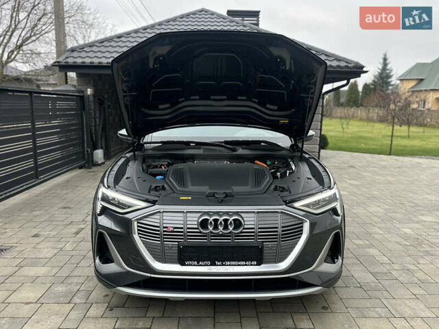 Сірий Ауді E-Tron, об'ємом двигуна 0 л та пробігом 48 тис. км за 49999 $, фото 100 на Automoto.ua