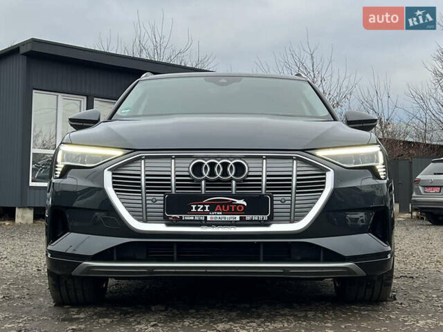 Серый Ауди E-Tron, объемом двигателя 0 л и пробегом 32 тыс. км за 41367 $, фото 1 на Automoto.ua