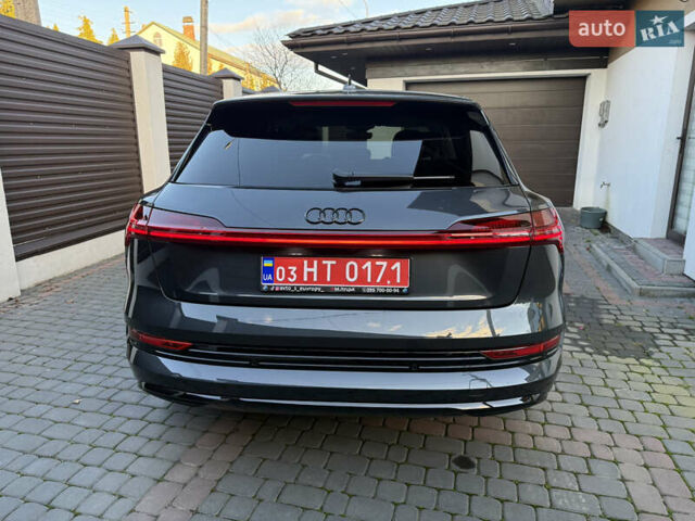 Серый Ауди E-Tron, объемом двигателя 0 л и пробегом 13 тыс. км за 36500 $, фото 6 на Automoto.ua