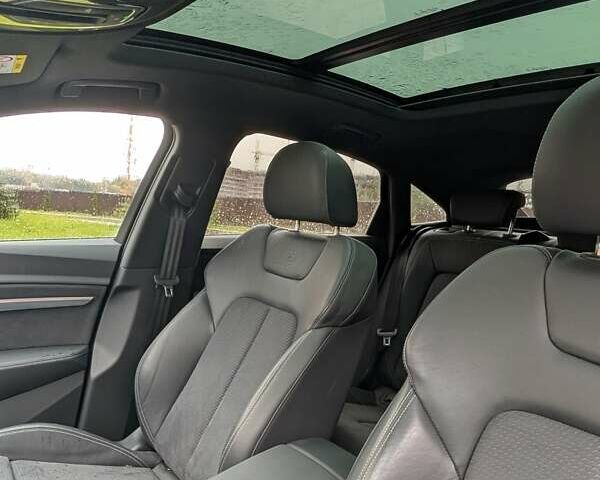 Серый Ауди E-Tron, объемом двигателя 0 л и пробегом 41 тыс. км за 43500 $, фото 17 на Automoto.ua