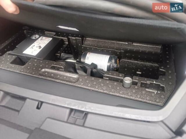 Серый Ауди E-Tron, объемом двигателя 0 л и пробегом 43 тыс. км за 48900 $, фото 21 на Automoto.ua