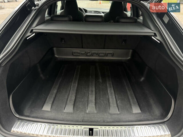 Сірий Ауді E-Tron, об'ємом двигуна 0 л та пробігом 59 тис. км за 45999 $, фото 25 на Automoto.ua