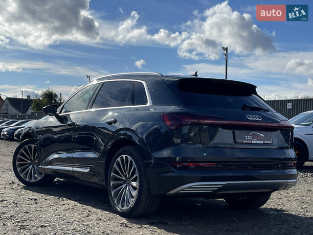 Серый Ауди E-Tron, объемом двигателя 0 л и пробегом 32 тыс. км за 42131 $, фото 5 на Automoto.ua