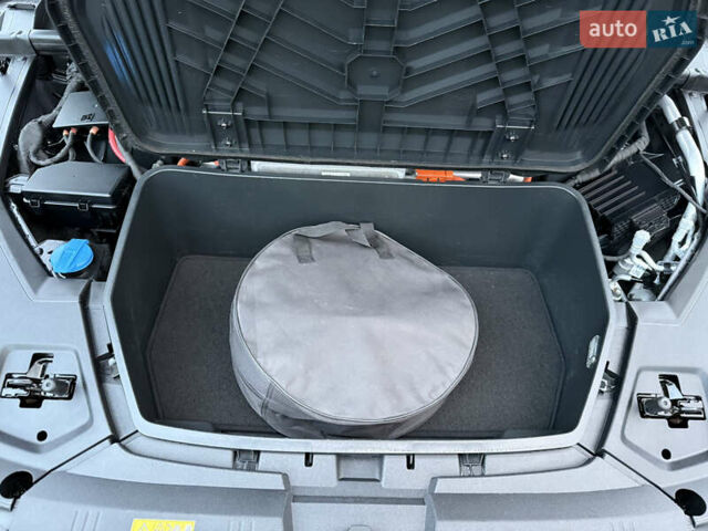 Серый Ауди E-Tron, объемом двигателя 0 л и пробегом 197 тыс. км за 23900 $, фото 47 на Automoto.ua