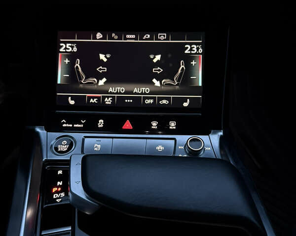 Серый Ауди E-Tron, объемом двигателя 0 л и пробегом 45 тыс. км за 42000 $, фото 18 на Automoto.ua