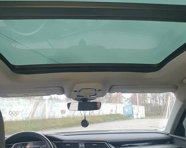 Серый Ауди E-Tron, объемом двигателя 0 л и пробегом 30 тыс. км за 45000 $, фото 22 на Automoto.ua