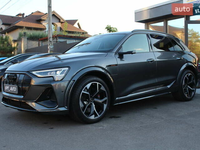 Сірий Ауді E-Tron, об'ємом двигуна 0 л та пробігом 28 тис. км за 47700 $, фото 1 на Automoto.ua