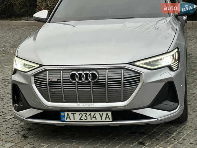 Сірий Ауді E-Tron, об'ємом двигуна 0 л та пробігом 80 тис. км за 39900 $, фото 22 на Automoto.ua