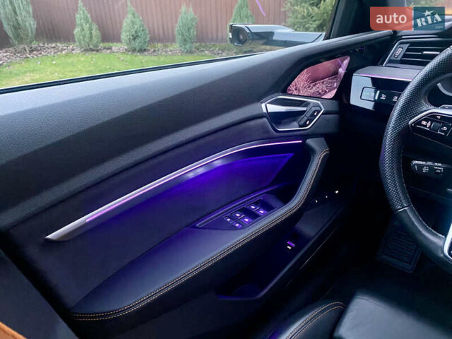 Сірий Ауді E-Tron, об'ємом двигуна 0 л та пробігом 43 тис. км за 45500 $, фото 29 на Automoto.ua