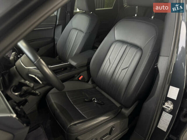 Сірий Ауді E-Tron, об'ємом двигуна 0 л та пробігом 99 тис. км за 33500 $, фото 12 на Automoto.ua