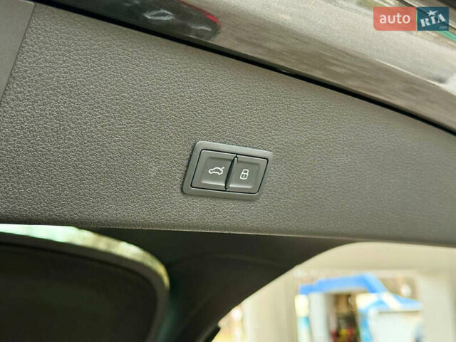 Сірий Ауді E-Tron, об'ємом двигуна 0 л та пробігом 39 тис. км за 46500 $, фото 44 на Automoto.ua