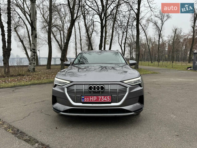Сірий Ауді E-Tron, об'ємом двигуна 0 л та пробігом 61 тис. км за 39999 $, фото 6 на Automoto.ua