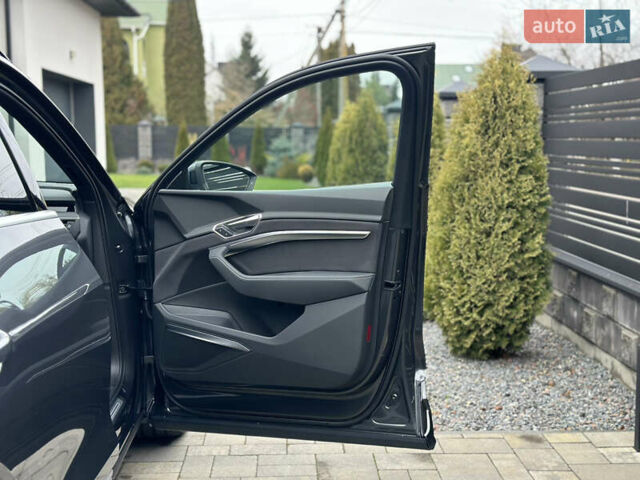 Сірий Ауді E-Tron, об'ємом двигуна 0 л та пробігом 22 тис. км за 49999 $, фото 88 на Automoto.ua