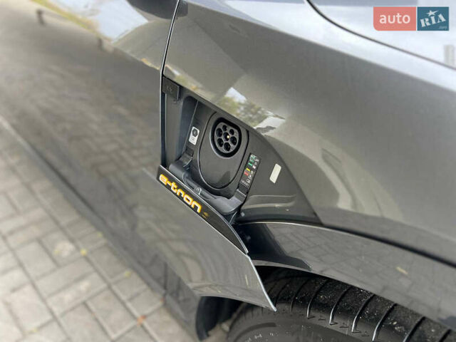 Серый Ауди E-Tron, объемом двигателя 0 л и пробегом 32 тыс. км за 43500 $, фото 18 на Automoto.ua