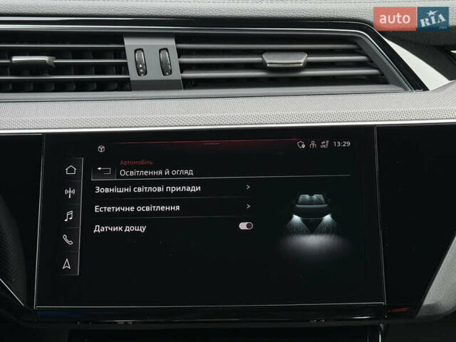 Серый Ауди E-Tron, объемом двигателя 0 л и пробегом 104 тыс. км за 39820 $, фото 59 на Automoto.ua