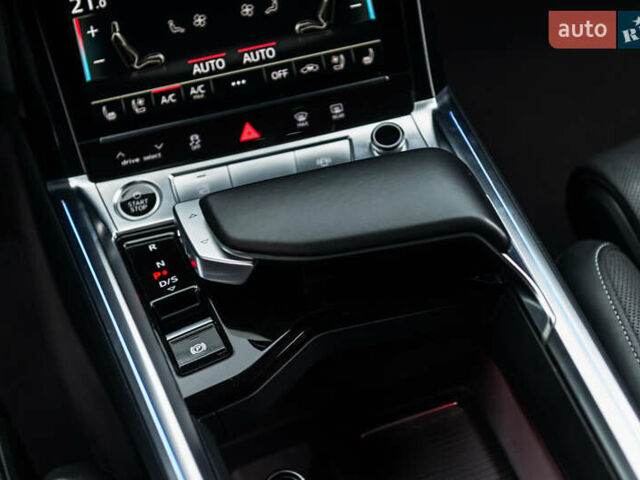 Серый Ауди E-Tron, объемом двигателя 0 л и пробегом 33 тыс. км за 53000 $, фото 23 на Automoto.ua