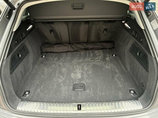 Серый Ауди E-Tron, объемом двигателя 0 л и пробегом 112 тыс. км за 31900 $, фото 48 на Automoto.ua