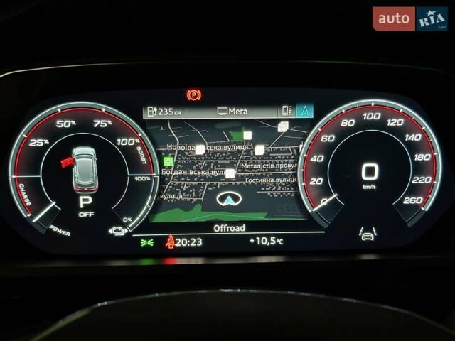 Сірий Ауді E-Tron, об'ємом двигуна 0 л та пробігом 100 тис. км за 41888 $, фото 20 на Automoto.ua