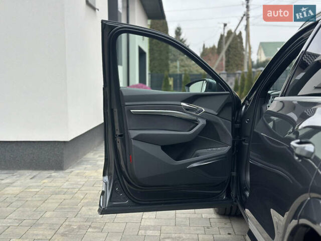 Сірий Ауді E-Tron, об'ємом двигуна 0 л та пробігом 48 тис. км за 49999 $, фото 43 на Automoto.ua