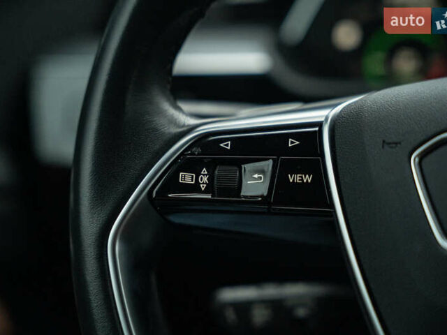 Сірий Ауді E-Tron, об'ємом двигуна 0 л та пробігом 64 тис. км за 37900 $, фото 28 на Automoto.ua