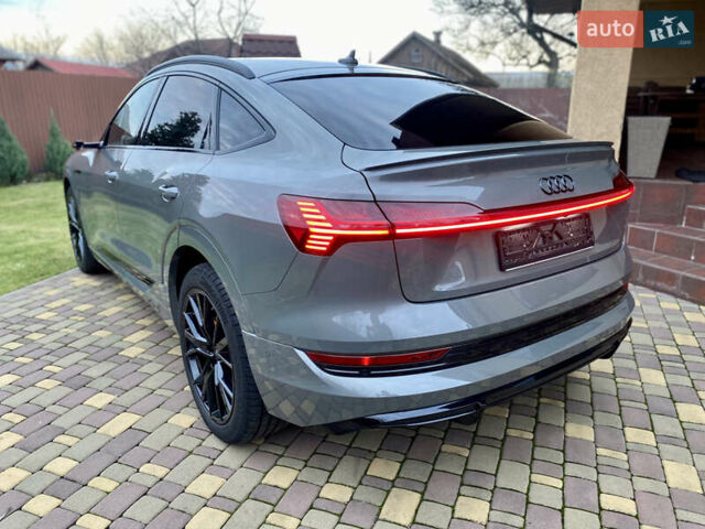 Сірий Ауді E-Tron, об'ємом двигуна 0 л та пробігом 43 тис. км за 45500 $, фото 10 на Automoto.ua