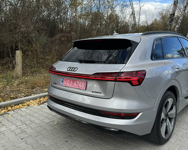 Серый Ауди E-Tron, объемом двигателя 0 л и пробегом 145 тыс. км за 29500 $, фото 42 на Automoto.ua