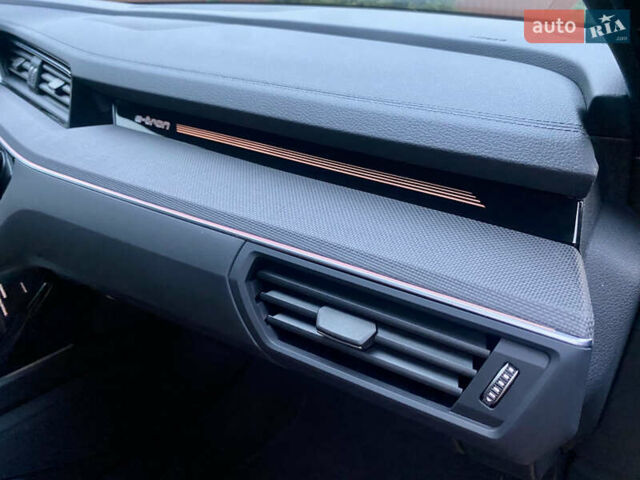 Сірий Ауді E-Tron, об'ємом двигуна 0 л та пробігом 43 тис. км за 45500 $, фото 49 на Automoto.ua