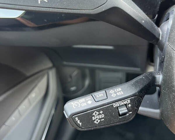 Серый Ауди E-Tron, объемом двигателя 0 л и пробегом 58 тыс. км за 44950 $, фото 31 на Automoto.ua