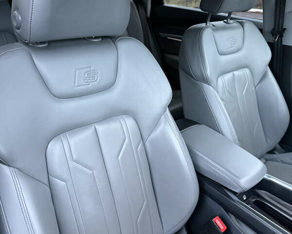 Серый Ауди E-Tron, объемом двигателя 0 л и пробегом 197 тыс. км за 23900 $, фото 37 на Automoto.ua