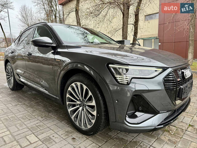 Сірий Ауді E-Tron, об'ємом двигуна 0 л та пробігом 39 тис. км за 46500 $, фото 6 на Automoto.ua