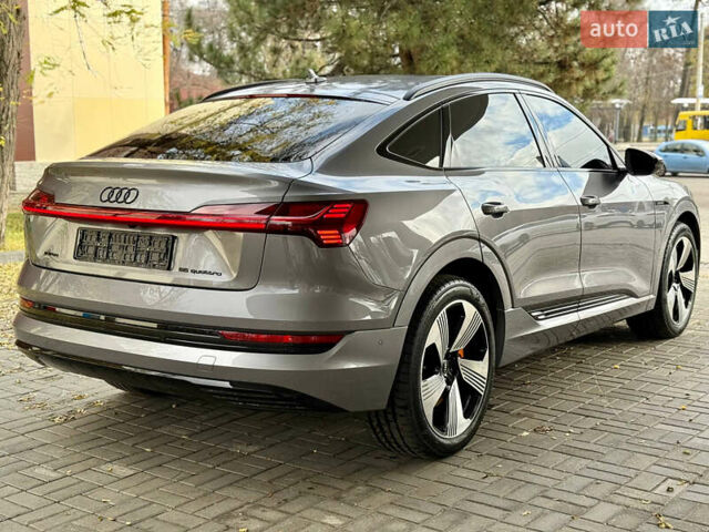 Серый Ауди E-Tron, объемом двигателя 0 л и пробегом 31 тыс. км за 46500 $, фото 22 на Automoto.ua