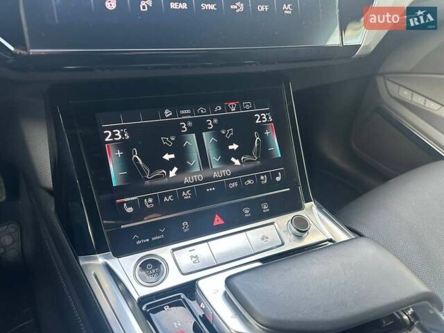 Сірий Ауді E-Tron, об'ємом двигуна 0 л та пробігом 27 тис. км за 53990 $, фото 28 на Automoto.ua