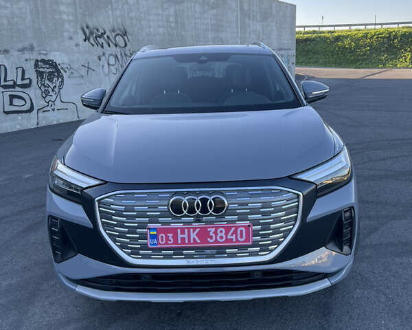 Серый Ауди E-Tron, объемом двигателя 0 л и пробегом 43 тыс. км за 25950 $, фото 4 на Automoto.ua
