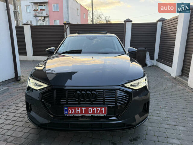 Серый Ауди E-Tron, объемом двигателя 0 л и пробегом 13 тыс. км за 36500 $, фото 18 на Automoto.ua