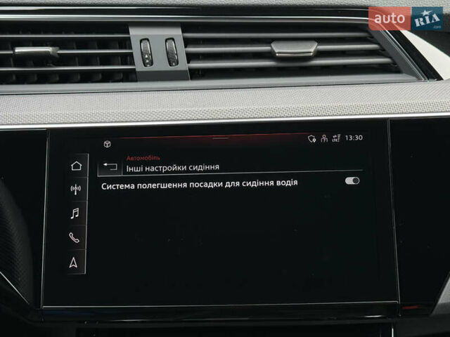 Серый Ауди E-Tron, объемом двигателя 0 л и пробегом 104 тыс. км за 39820 $, фото 61 на Automoto.ua