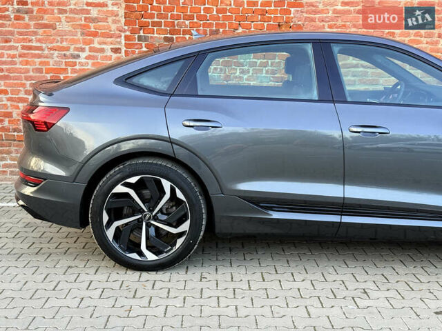 Серый Ауди E-Tron, объемом двигателя 0 л и пробегом 84 тыс. км за 39999 $, фото 7 на Automoto.ua