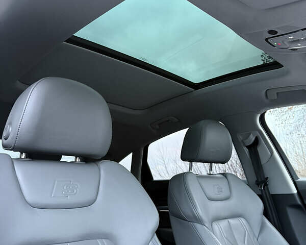 Серый Ауди E-Tron, объемом двигателя 0 л и пробегом 197 тыс. км за 23900 $, фото 49 на Automoto.ua