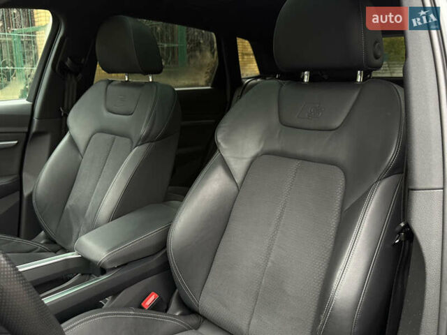 Сірий Ауді E-Tron, об'ємом двигуна 0 л та пробігом 151 тис. км за 29500 $, фото 67 на Automoto.ua