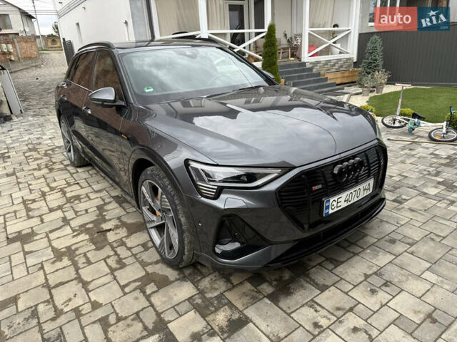 Ауди E-Tron 2022 в Черновцах на Automoto.ua Серый Ауди E-Tron, объемом двигателя 0 л и пробегом 46 тыс. км за 39599 $, фото 13 на Automoto.ua