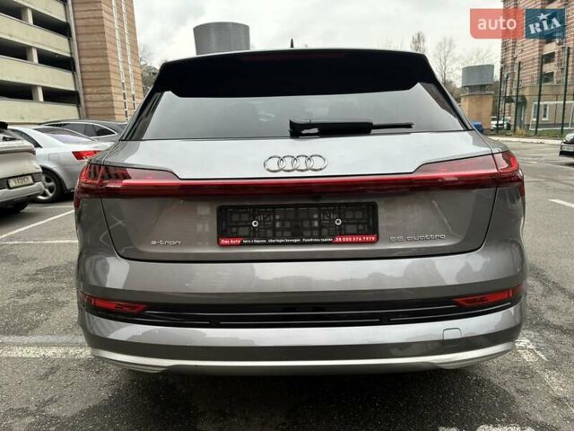 Серый Ауди E-Tron, объемом двигателя 0 л и пробегом 112 тыс. км за 31900 $, фото 17 на Automoto.ua