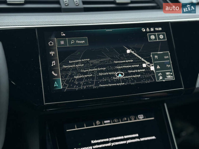 Серый Ауди E-Tron, объемом двигателя 0 л и пробегом 48 тыс. км за 49999 $, фото 63 на Automoto.ua