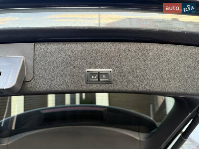 Серый Ауди E-Tron, объемом двигателя 0 л и пробегом 13 тыс. км за 36500 $, фото 33 на Automoto.ua