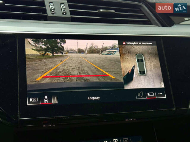 Сірий Ауді E-Tron, об'ємом двигуна 0 л та пробігом 39 тис. км за 46500 $, фото 61 на Automoto.ua