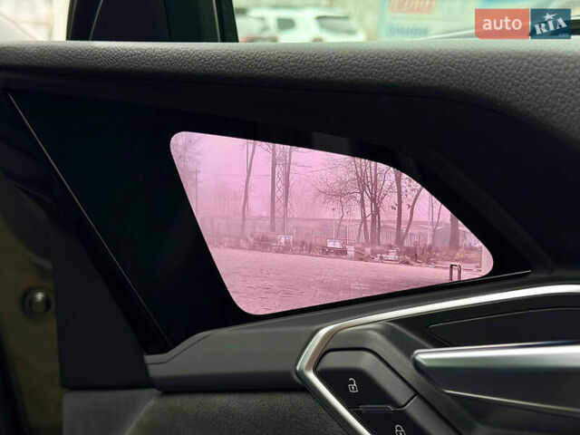 Серый Ауди E-Tron, объемом двигателя 0 л и пробегом 37 тыс. км за 49500 $, фото 61 на Automoto.ua